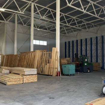Сдается Нежилое помещение, 1324 м²