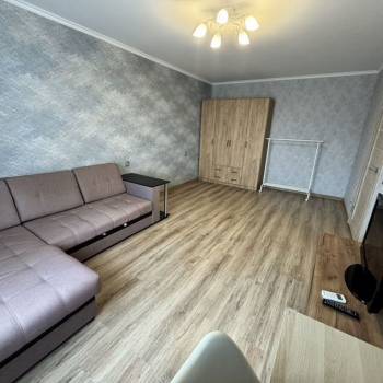 Сдается 1-комнатная квартира, 38 м²