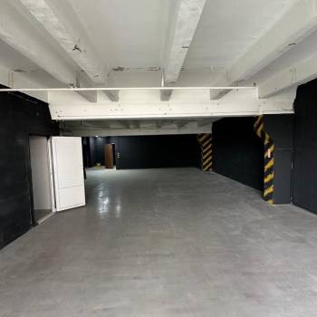 Сдается Нежилое помещение, 162 м²