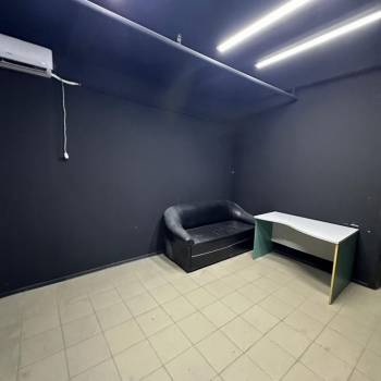 Сдается Нежилое помещение, 162 м²