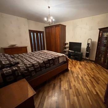 Сдается 2-х комнатная квартира, 77,5 м²