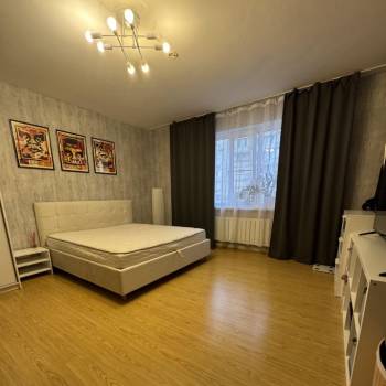 Продается 1-комнатная квартира, 58,1 м²