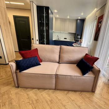 Продается 1-комнатная квартира, 37 м²