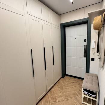 Продается 1-комнатная квартира, 37 м²