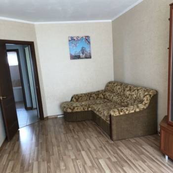 Сдается 1-комнатная квартира, 42 м²