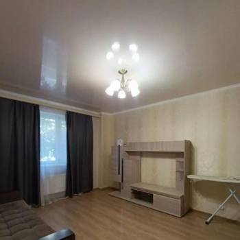 Сдается 1-комнатная квартира, 50 м²
