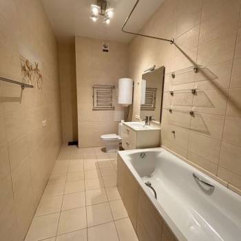 Продается 2-х комнатная квартира, 87 м²