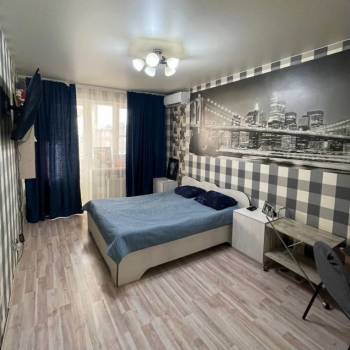Продается 1-комнатная квартира, 44 м²