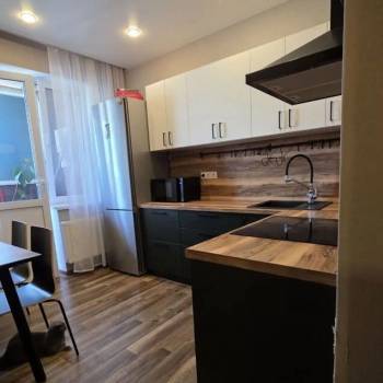 Продается 1-комнатная квартира, 37,5 м²