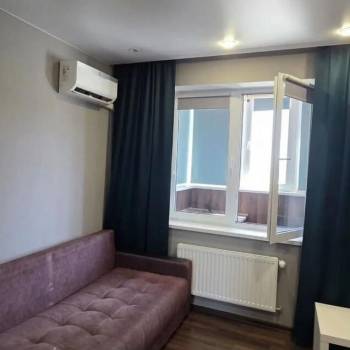 Продается 1-комнатная квартира, 37,5 м²