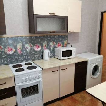 Сдается 1-комнатная квартира, 40 м²