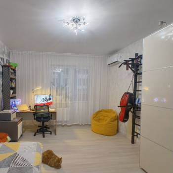 Продается 2-х комнатная квартира, 76,8 м²