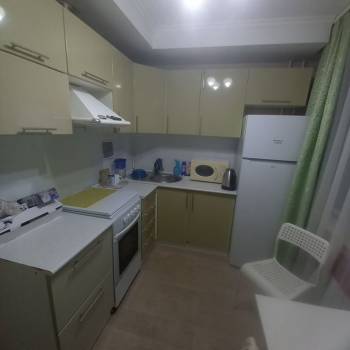 Сдается Многокомнатная квартира, 60 м²