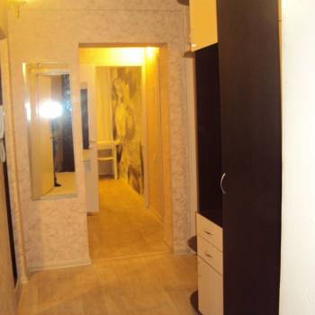 Сдается Многокомнатная квартира, 60 м²