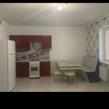 Сдается Многокомнатная квартира, 77,8 м²