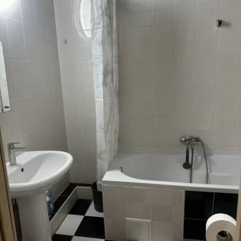 Сдается Многокомнатная квартира, 60 м²