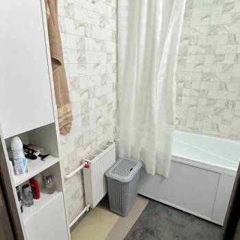 Продается Многокомнатная квартира, 92,3 м²