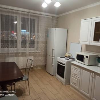 Сдается 1-комнатная квартира, 43 м²