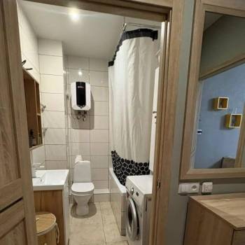 Продается 1-комнатная квартира, 29,6 м²
