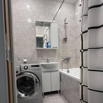 Сдается 2-х комнатная квартира, 60 м²