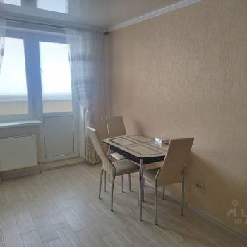 Сдается 1-комнатная квартира, 42 м²