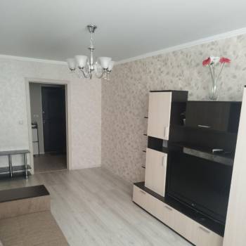 Сдается 1-комнатная квартира, 42 м²