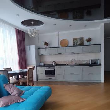 Сдается 2-х комнатная квартира, 70 м²