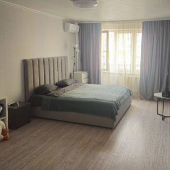 Сдается 1-комнатная квартира, 42 м²