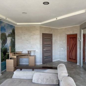 Продается 1-комнатная квартира, 43,3 м²