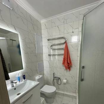 Сдается 1-комнатная квартира, 60 м²
