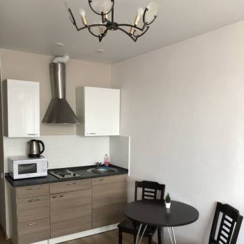 Продается 1-комнатная квартира, 42 м²