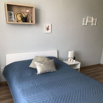 Продается 1-комнатная квартира, 42 м²