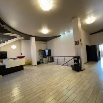 Продается Нежилое помещение, 547 м²