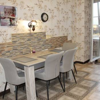 Сдается 1-комнатная квартира, 54 м²