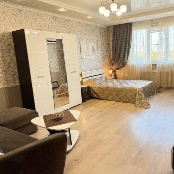 Сдается 1-комнатная квартира, 54 м²