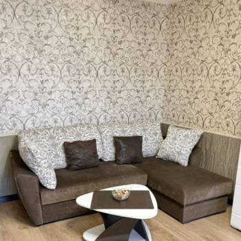 Сдается 1-комнатная квартира, 54 м²