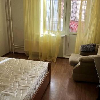Сдается Многокомнатная квартира, 80 м²