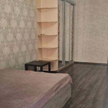 Сдается 1-комнатная квартира, 49 м²