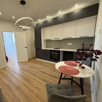 Продается 1-комнатная квартира, 36 м²