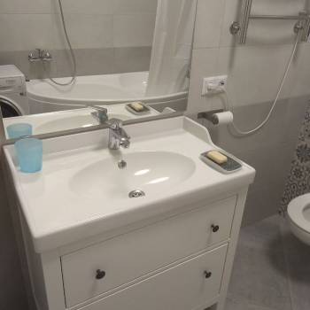 Продается 1-комнатная квартира, 42 м²