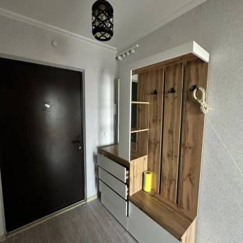 Продается 1-комнатная квартира, 32 м²