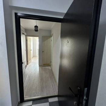 Продается 1-комнатная квартира, 32 м²