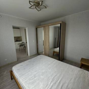 Продается 1-комнатная квартира, 32 м²