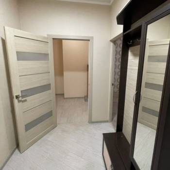 Продается 1-комнатная квартира, 45 м²