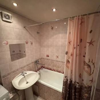 Продается 2-х комнатная квартира, 65 м²