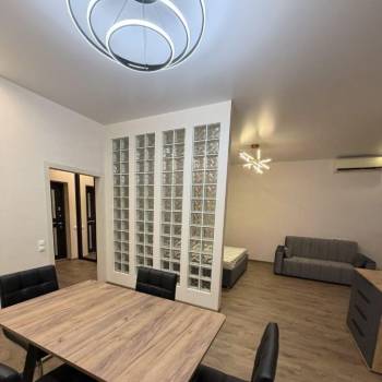 Сдается 1-комнатная квартира, 45,9 м²