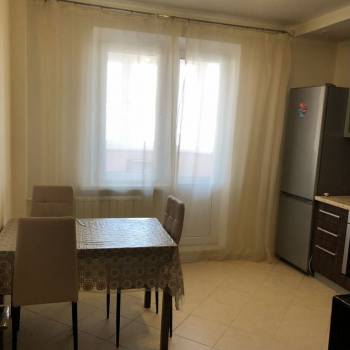 Сдается 2-х комнатная квартира, 70 м²
