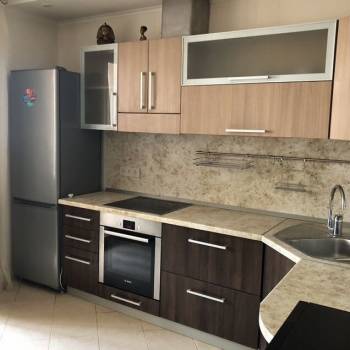 Сдается 2-х комнатная квартира, 70 м²