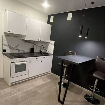 Продается 1-комнатная квартира, 36 м²