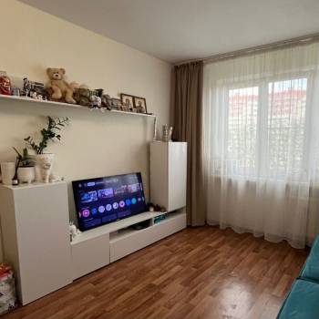 Продается 1-комнатная квартира, 38 м²